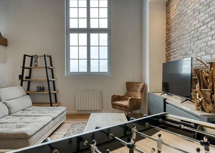 Jonathan Avec Place De Parking